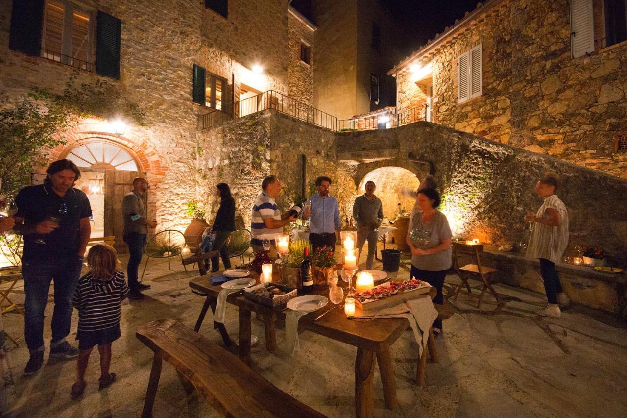 Agriturismo La Via Dell'Oliviera Ciciano Bagian luar foto
