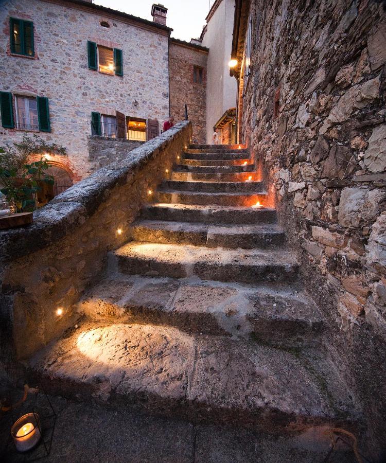 Agriturismo La Via Dell'Oliviera Ciciano Bagian luar foto
