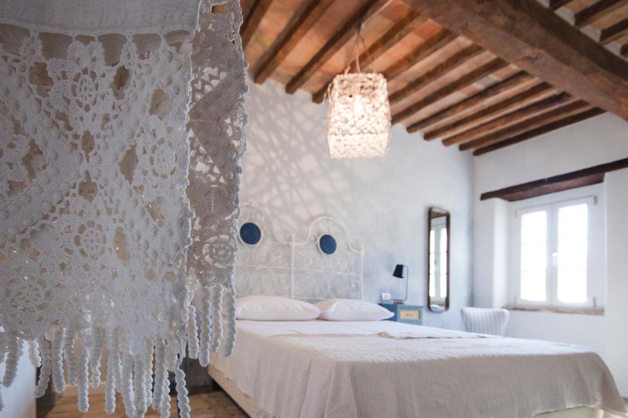 Agriturismo La Via Dell'Oliviera Ciciano Bagian luar foto