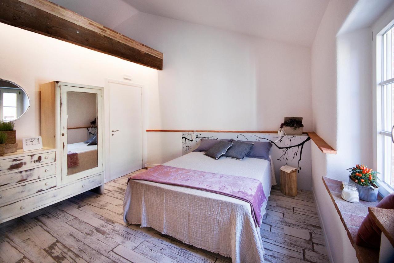 Agriturismo La Via Dell'Oliviera Ciciano Bagian luar foto